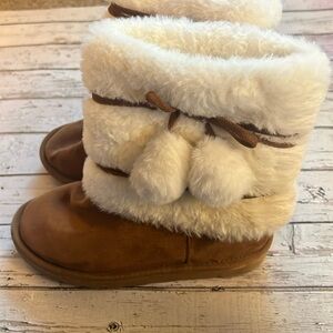 Girls brown boots furry